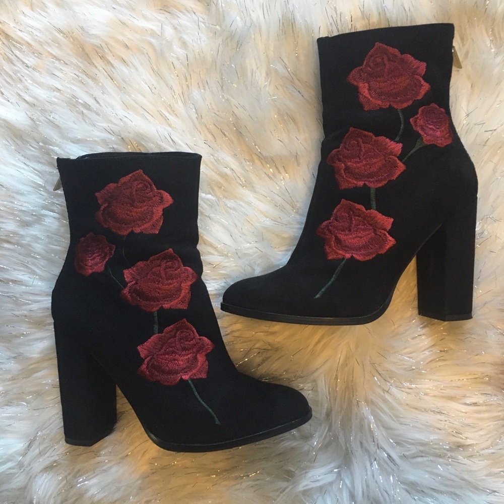 Intentionally Blank Rose Boots RARE - Picture 2 of 7